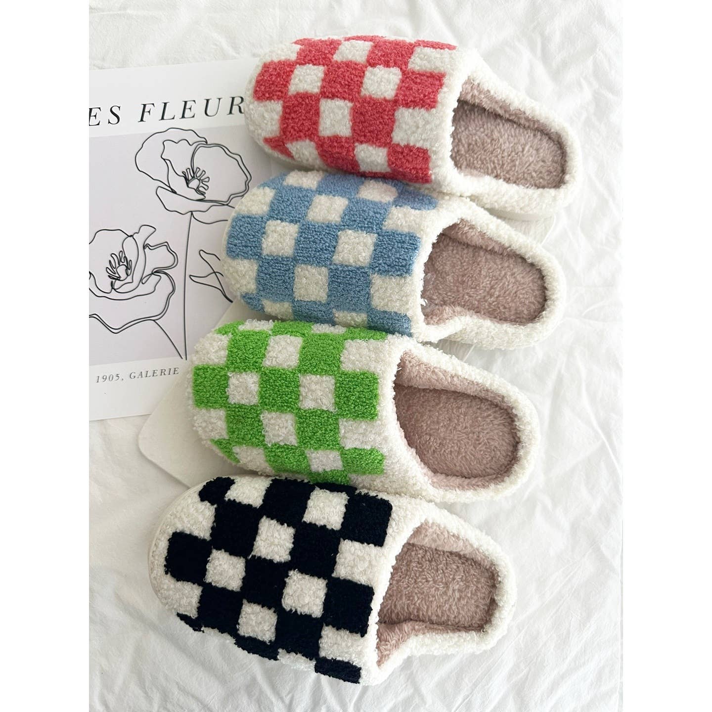 Women's Checkered Pattern Cozy Slippers